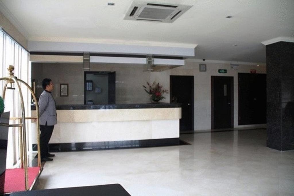 Palm Garden Hotel Brunei Бандар-Сери-Бегаван Экстерьер фото