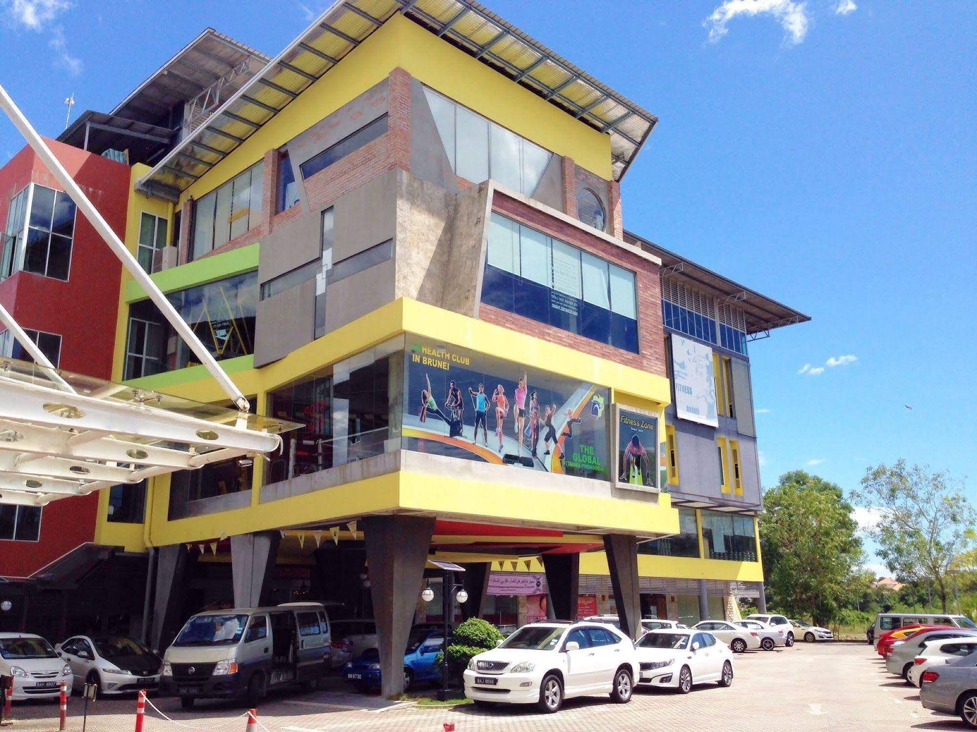 Palm Garden Hotel Brunei Бандар-Сери-Бегаван Экстерьер фото